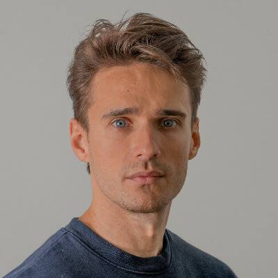Julien R.